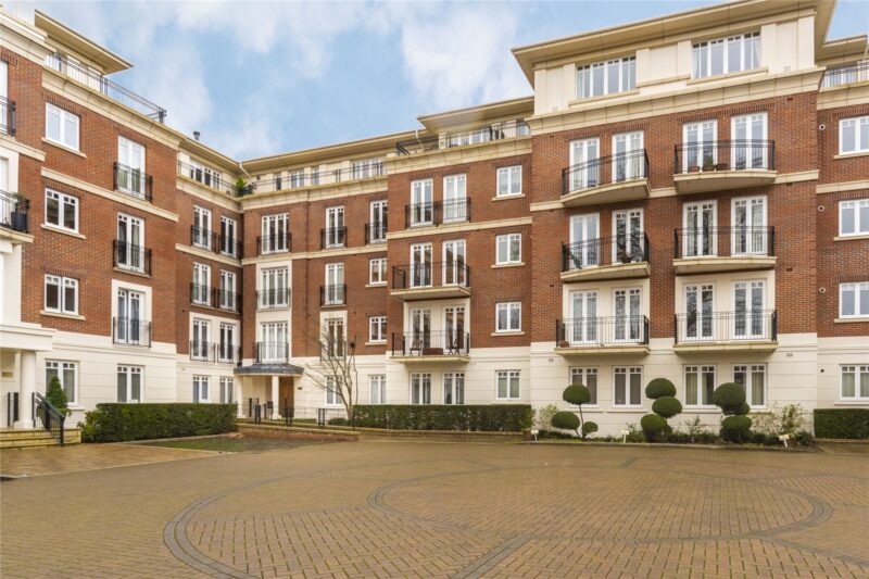 Turner House, 26 Clevedon Road, TW1 2TE - Antony Roberts