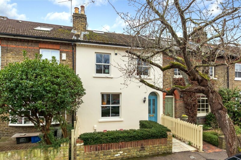 Alexandra Road, Kew, TW9 2BT - Antony Roberts