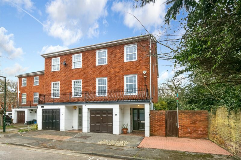 Tower Rise, Richmond, TW9 2TS - Antony Roberts