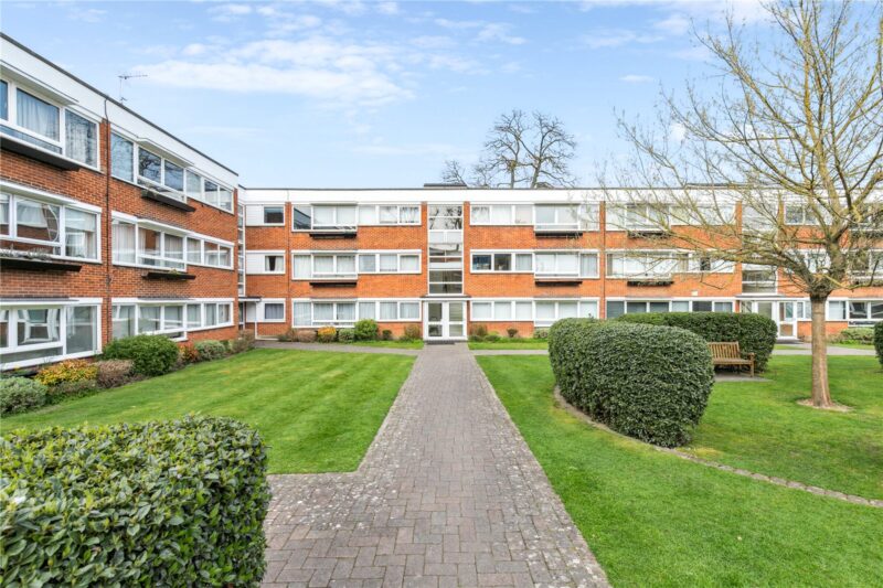 Kings Road, Richmond, TW10 6EW - Antony Roberts