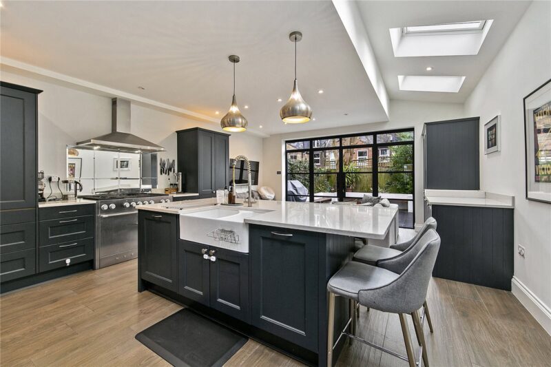 Selwyn Avenue, Richmond, TW9 2HA - Antony Roberts