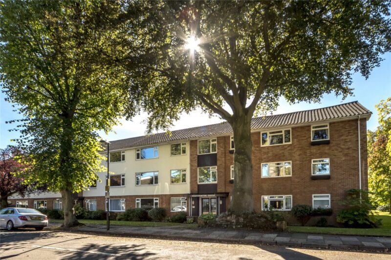 Chatterton Court, Eversfield Road, TW9 2AR - Antony Roberts