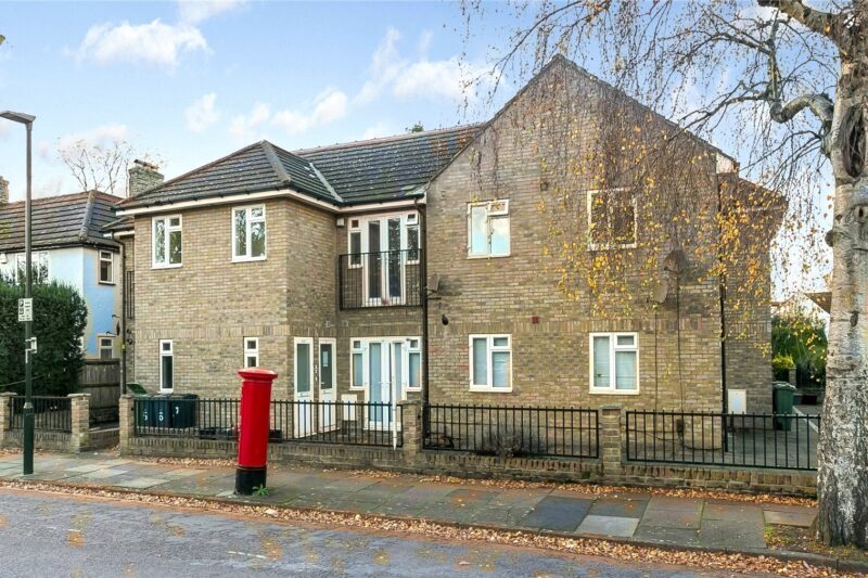 Gainsborough Road, Kew, TW9 2EA - Antony Roberts