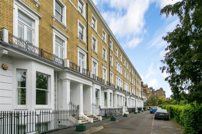 Stuart Court, Richmond Hill, TW10 6RJ - Antony Roberts