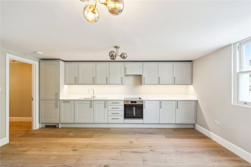 Kew Green, Richmond, TW9 3BH - Antony Roberts