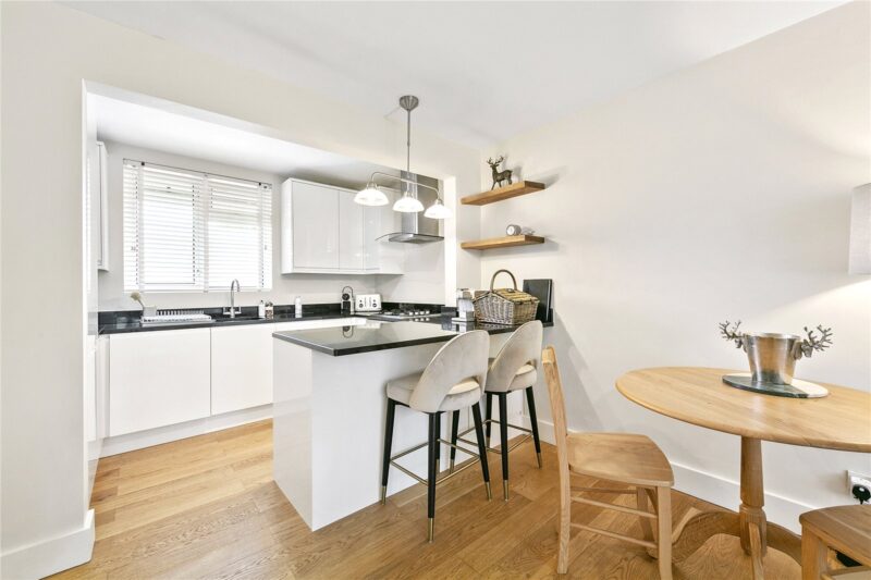 St. Marys Grove, Richmond, TW9 1XA - Antony Roberts