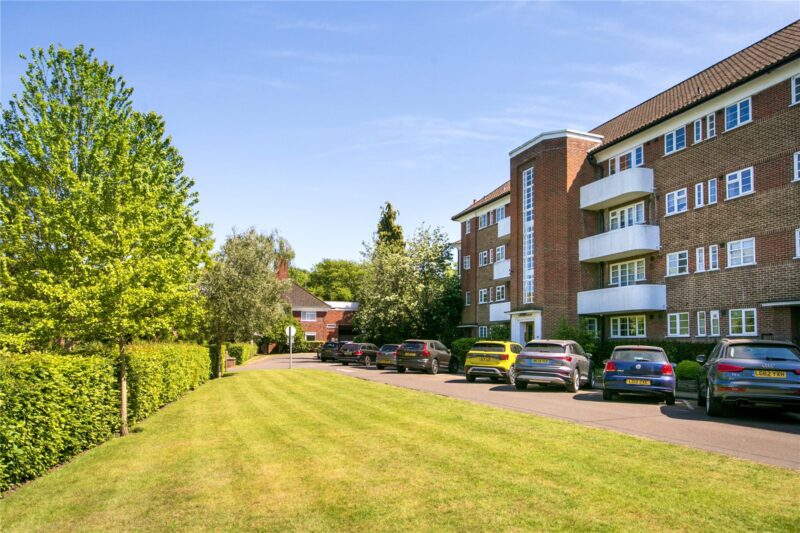 Courtlands, Sheen Road, TW10 5AP - Antony Roberts