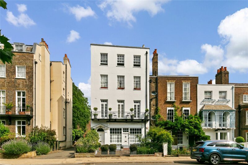 Kew Green, Richmond, TW9 3AH - Antony Roberts