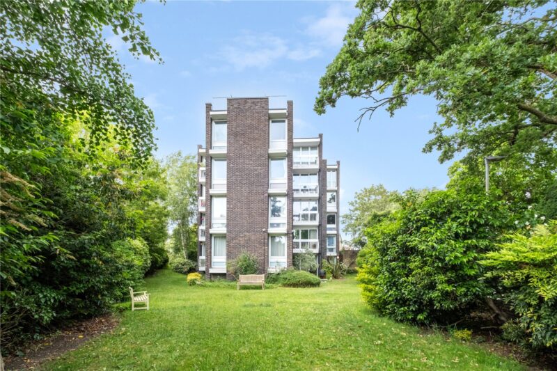 York House, Kew Gardens Road, TW9 3HF - Antony Roberts