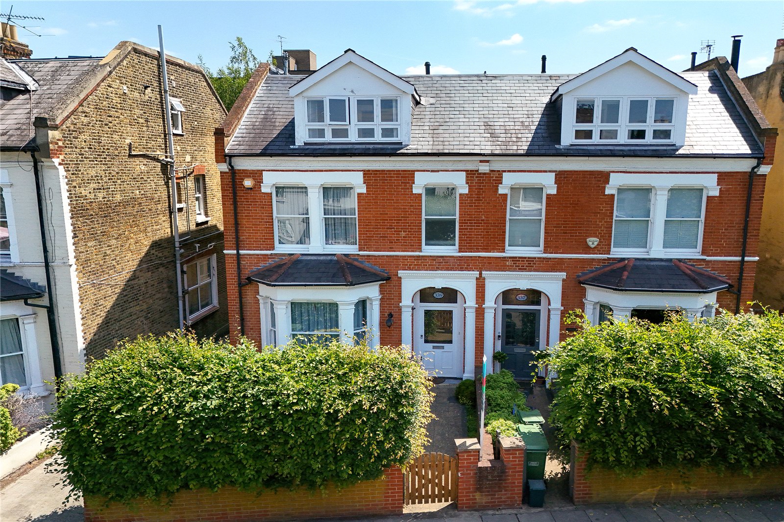 Sandycombe Road, Kew, TW9 3NA - Antony Roberts