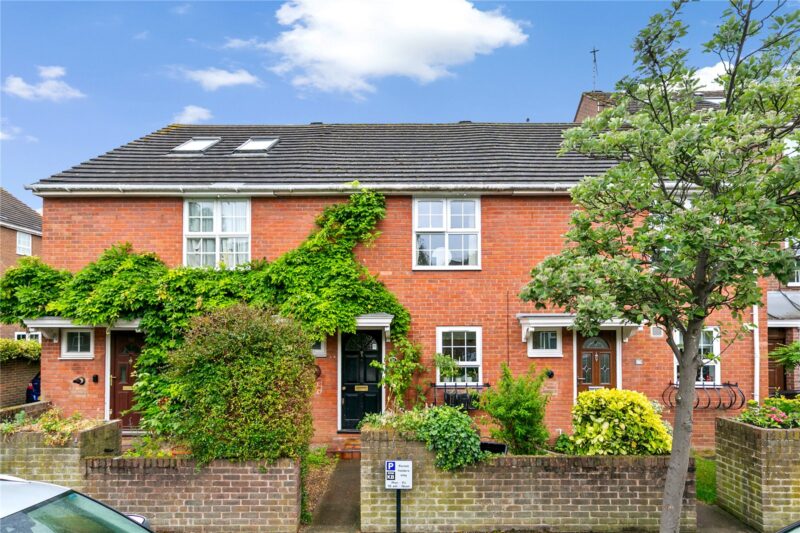 Gainsborough Road, Kew, TW9 2EA - Antony Roberts