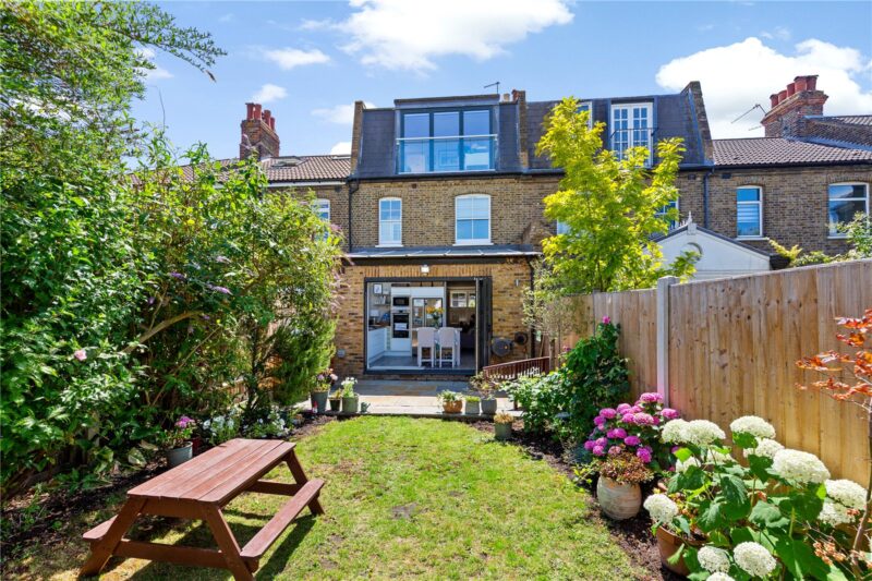 Manor Grove, Richmond, TW9 4QF - Antony Roberts