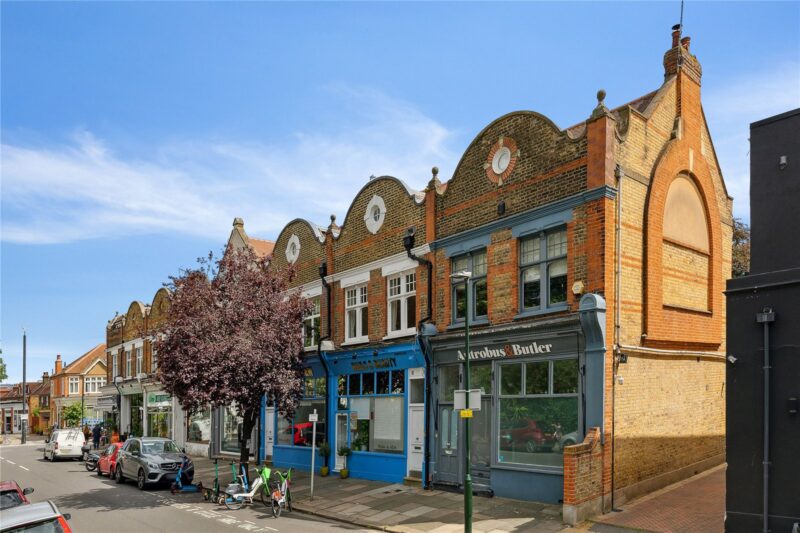 North Road, Kew, TW9 4HJ - Antony Roberts