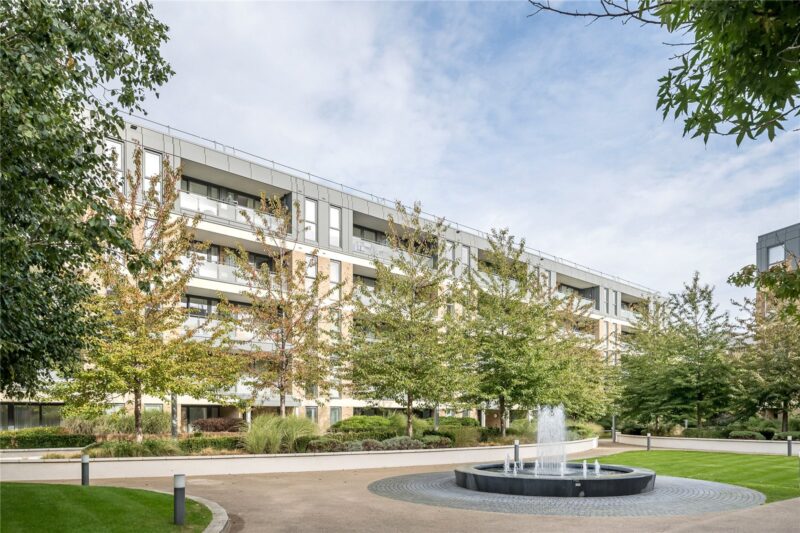 Levett Square, Richmond, TW9 4FD - Antony Roberts