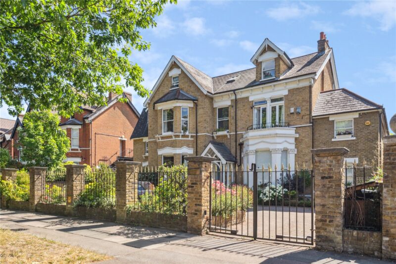 Kew Road, Kew, TW9 3JX - Antony Roberts