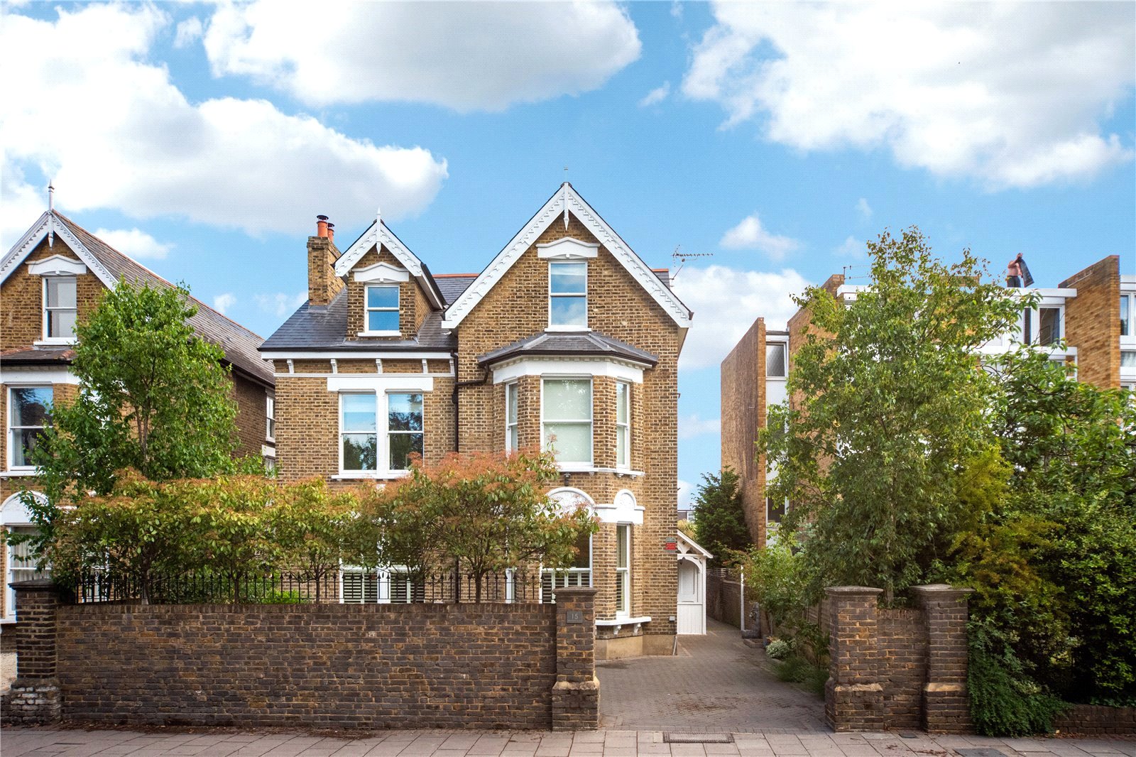 Mortlake Road, Richmond, TW9 3JE - Antony Roberts