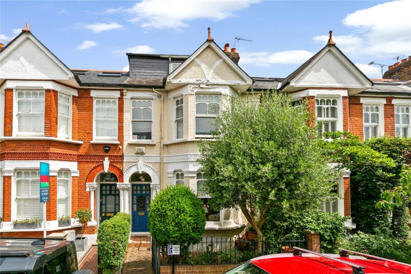 Haverfield Gardens, Kew, TW9 3DD - Antony Roberts