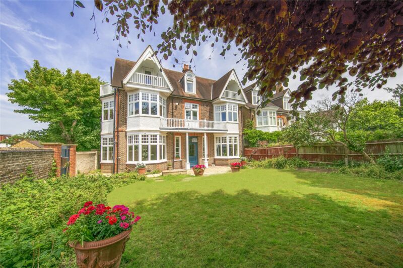 Vicarage Road, East Sheen, SW14 8RS - Antony Roberts