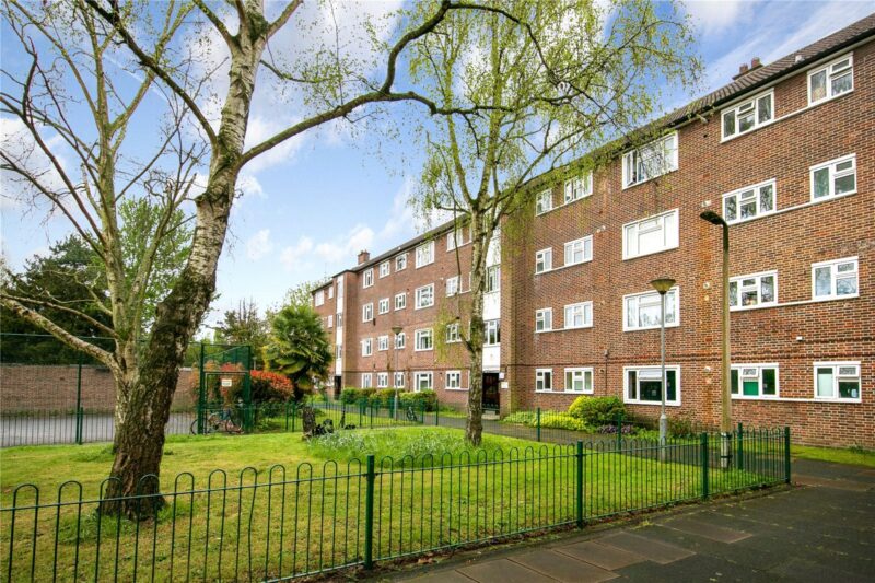 Magnolia Court, West Hall Road, TW9 4EQ - Antony Roberts