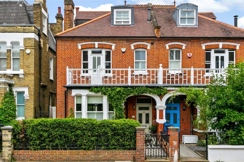 Priory Road, Kew, TW9 3DH - Antony Roberts