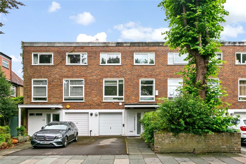 Fitzwilliam Avenue, Kew, TW9 2DQ - Antony Roberts