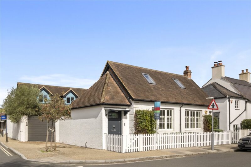 Lock Road, Richmond, TW10 7LQ - Antony Roberts