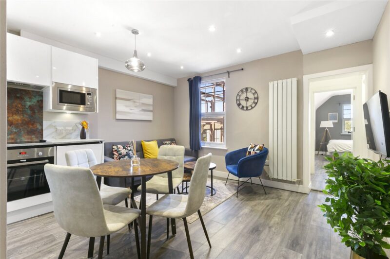 Upper Richmond Road West, East Sheen, SW14 7JX - Antony Roberts