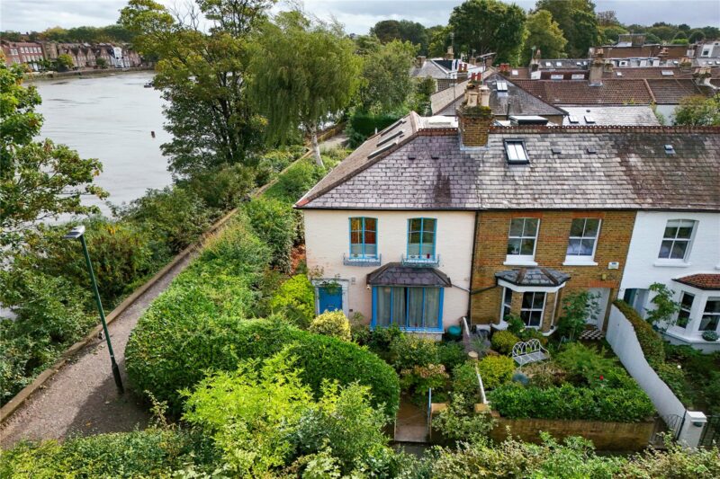 Thetis Terrace, Kew, TW9 3AU - Antony Roberts