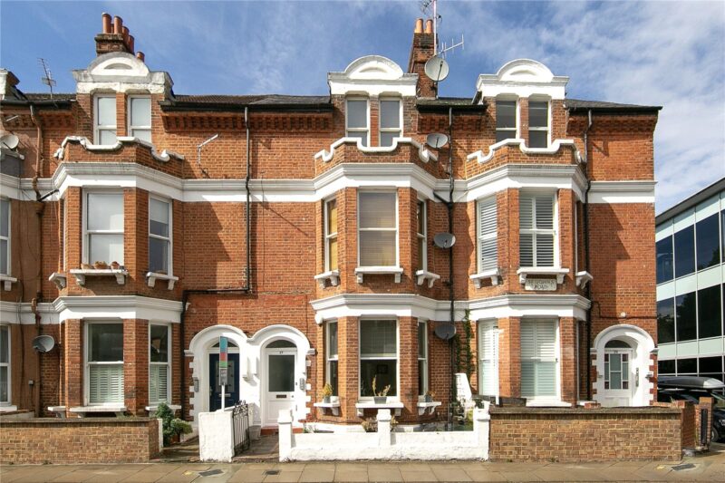 St Johns Road, Richmond Upon Thames, TW9 2PE - Antony Roberts