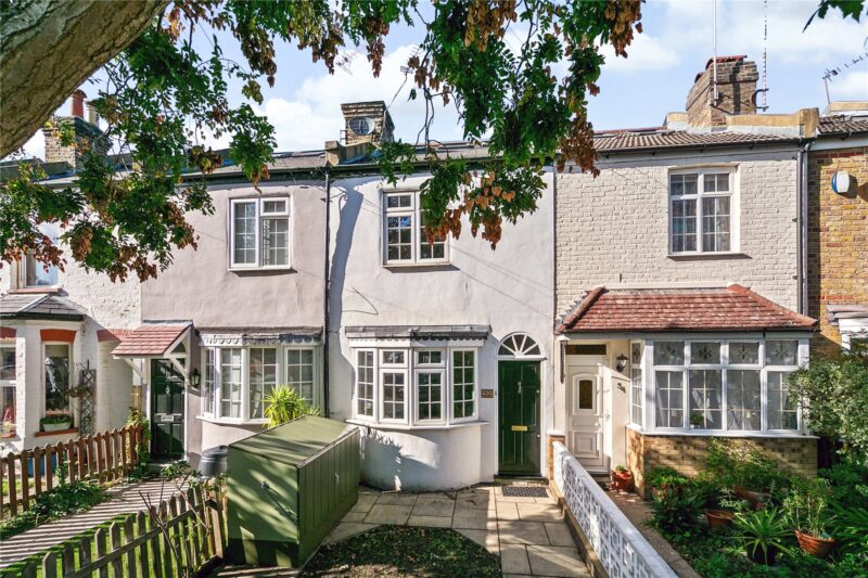 St Georges Road, Richmond, TW9 2LE - Antony Roberts