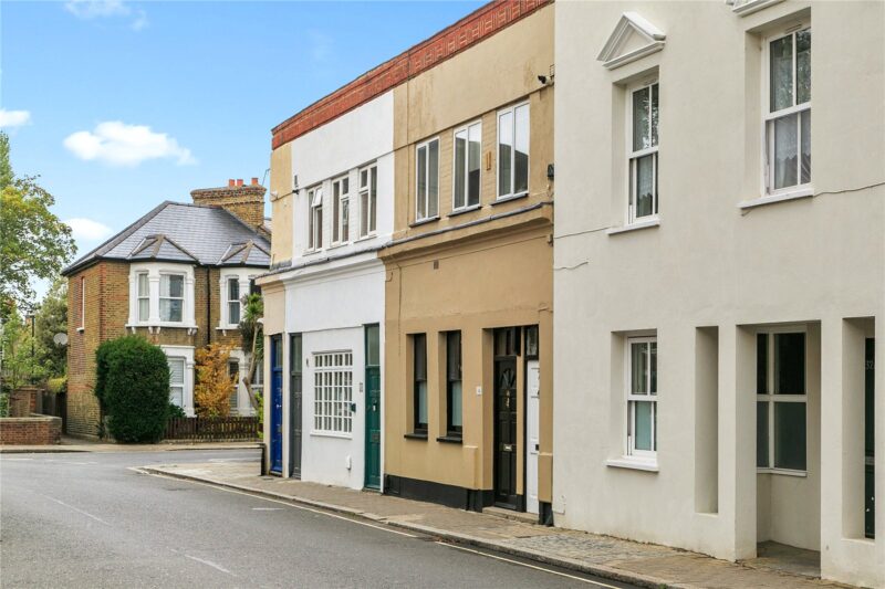 Priests Bridge, East Sheen, SW14 8TA - Antony Roberts