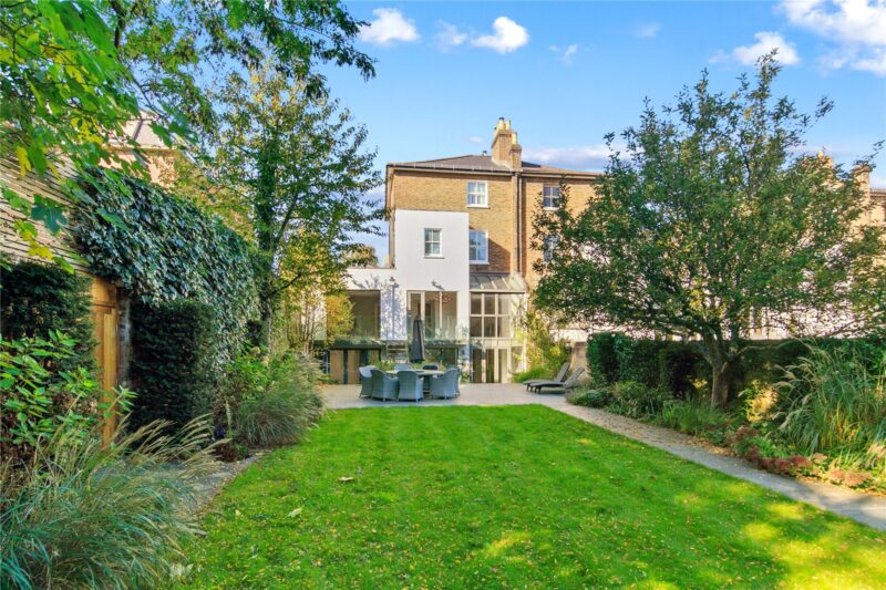 St. Margarets Road, St Margarets, TW1 1NL - Antony Roberts