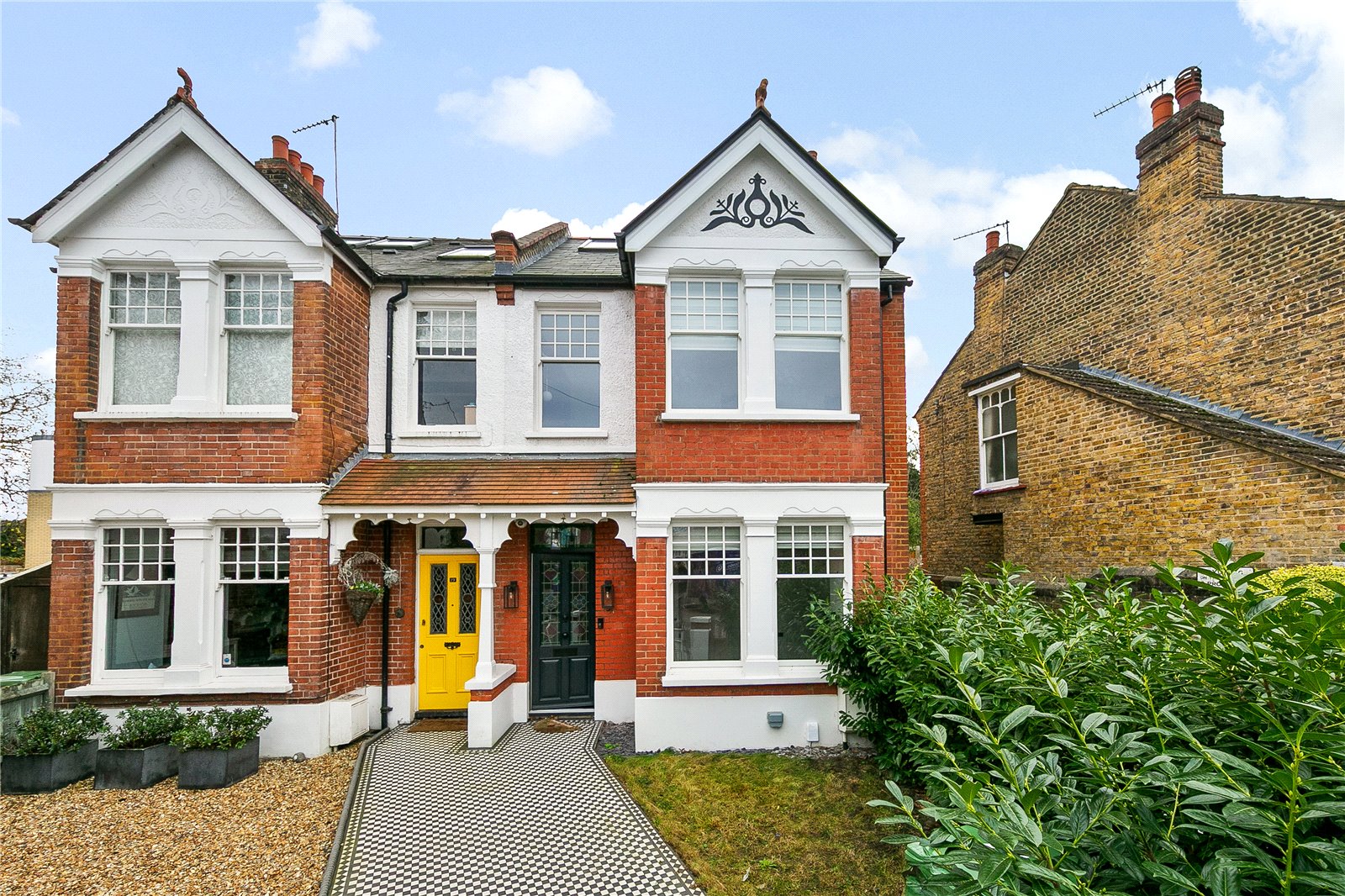 Kingsway, Mortlake, SW14 7HL - Antony Roberts