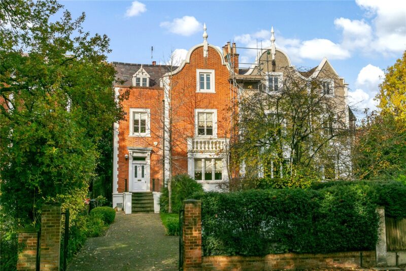 Queens Road, Richmond, TW10 6JX - Antony Roberts