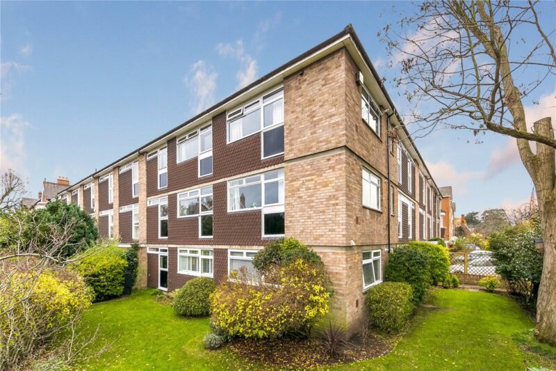 The Avenue, Kew, TW9 2AH - Antony Roberts