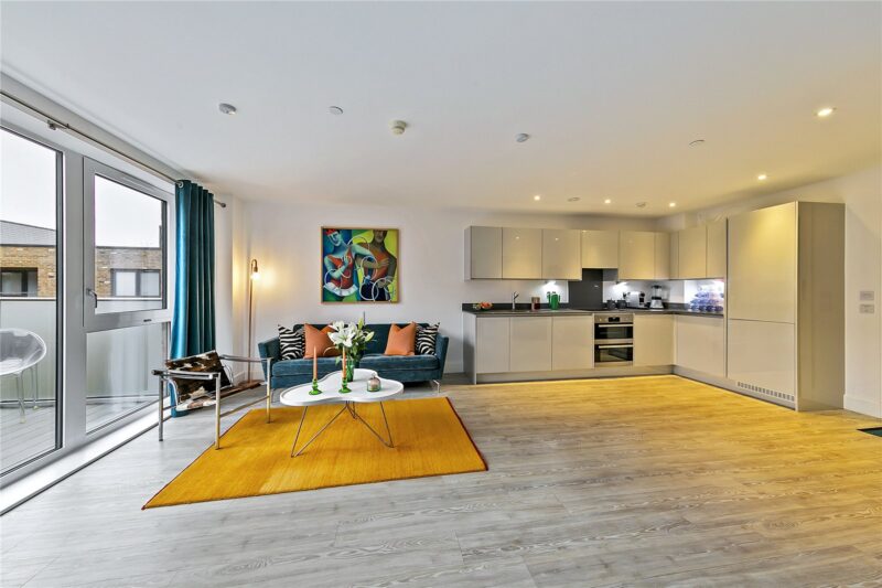 Swan Court, Swan Street, TW7 6XW - Antony Roberts