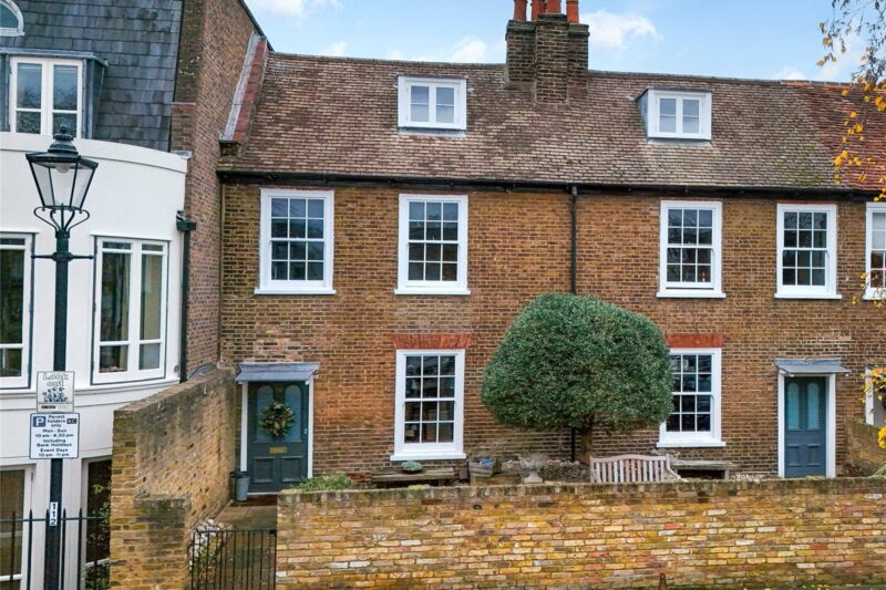 Kew Green, Kew, TW9 3AP - Antony Roberts