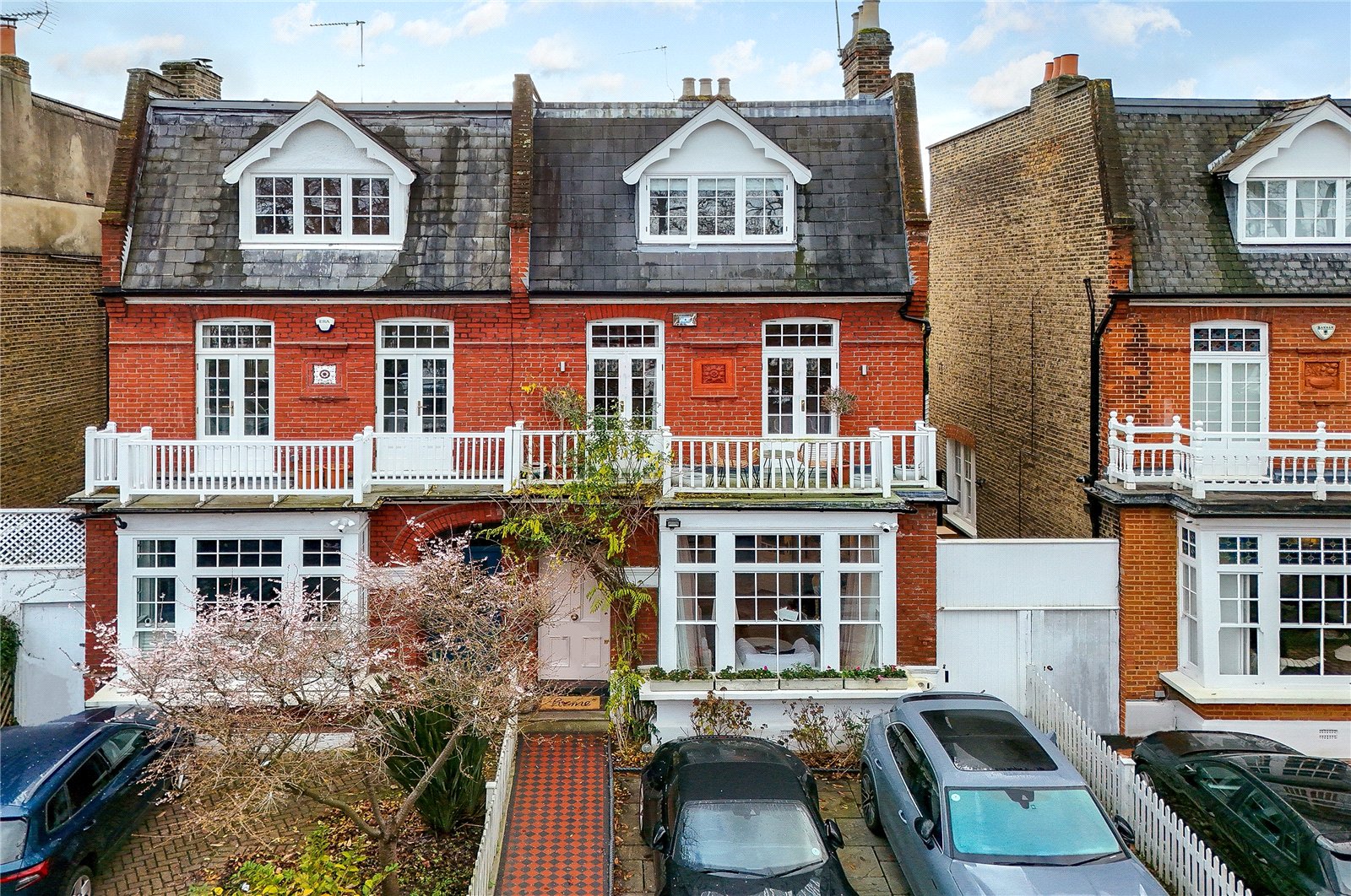 Lawn Crescent, Kew, TW9 3NR - Antony Roberts
