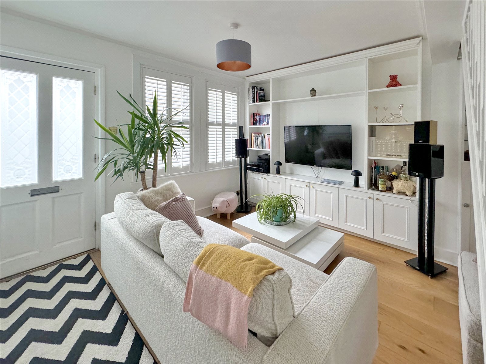 Walpole Place, Teddington, TW11 8PL - Antony Roberts