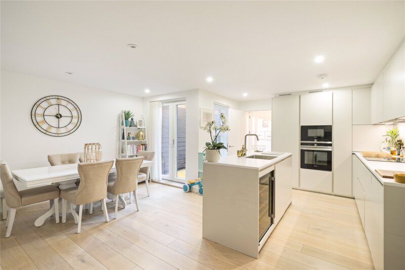 Sandycombe Road, Richmond, TW9 2EP - Antony Roberts