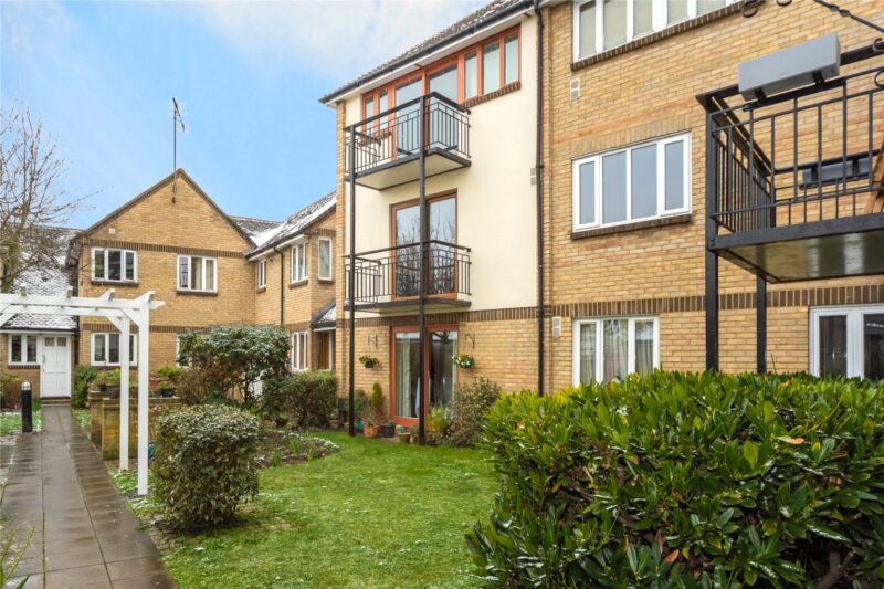 Manor House Way, Old Isleworth, TW7 6BJ - Antony Roberts