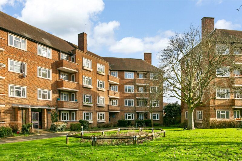 The Willoughbys, East Sheen, SW14 8DF - Antony Roberts