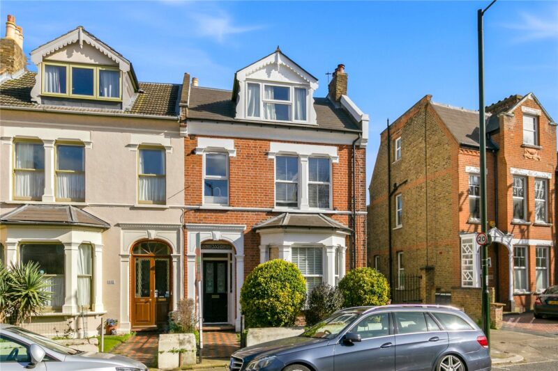 Sandycombe Road, First Floor Flat, TW9 3NA - Antony Roberts
