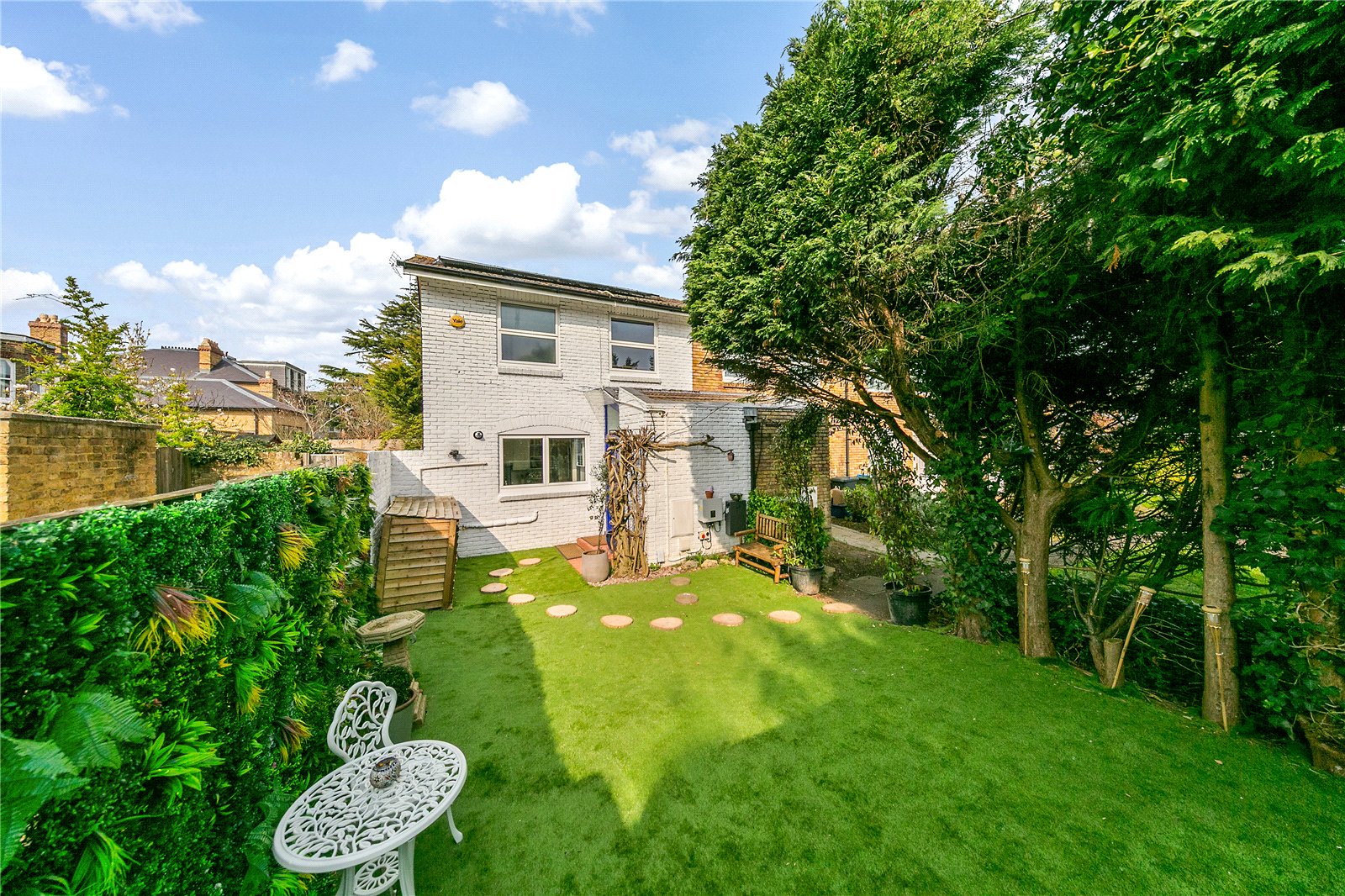 Gaston Bell Close, Richmond, TW9 2DR - Antony Roberts