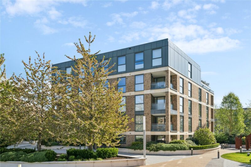 Verdant House, Levett Square, TW9 4FE - Antony Roberts