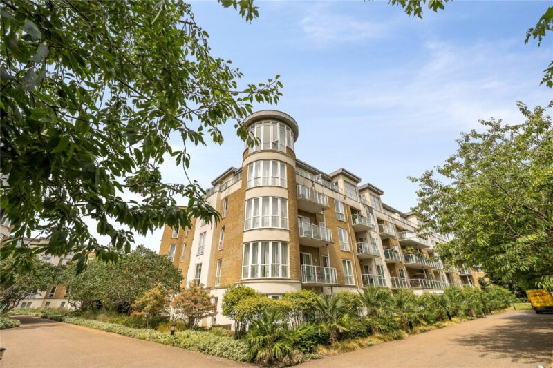 Melliss Avenue, Richmond, TW9 4BY - Antony Roberts