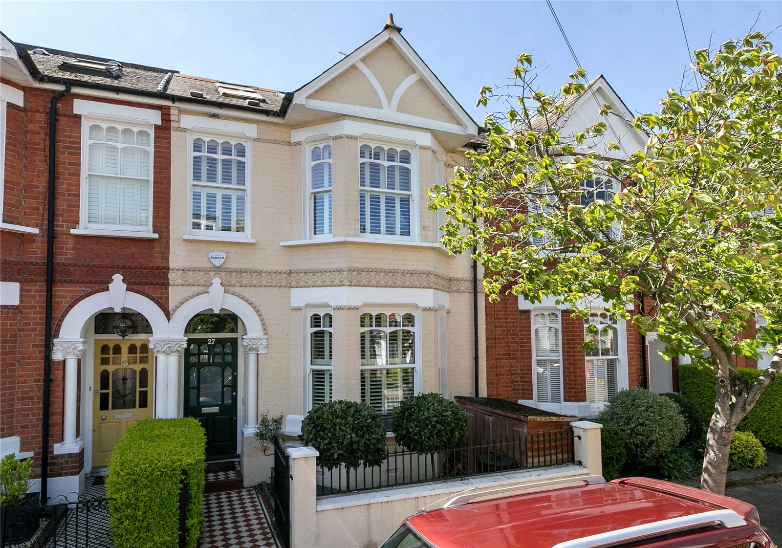 Haverfield Gardens, Kew, TW9 3DB - Antony Roberts