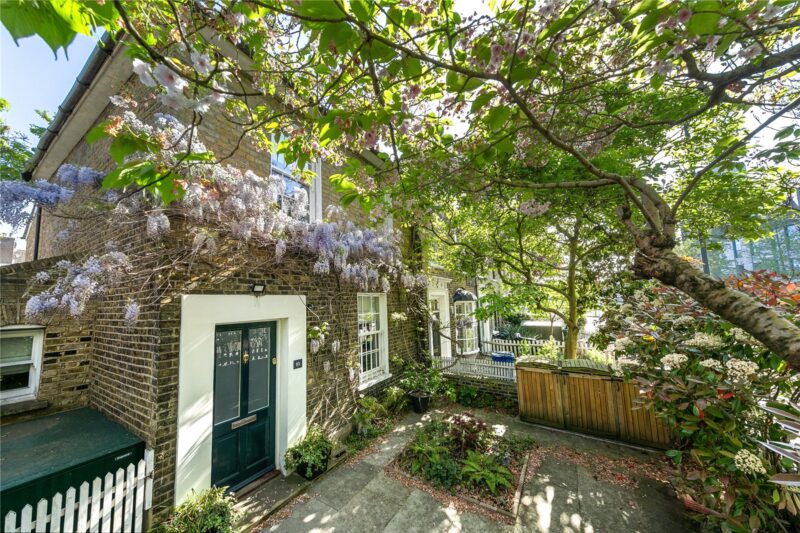 St. Johns Grove, Richmond, TW9 2SP - Antony Roberts