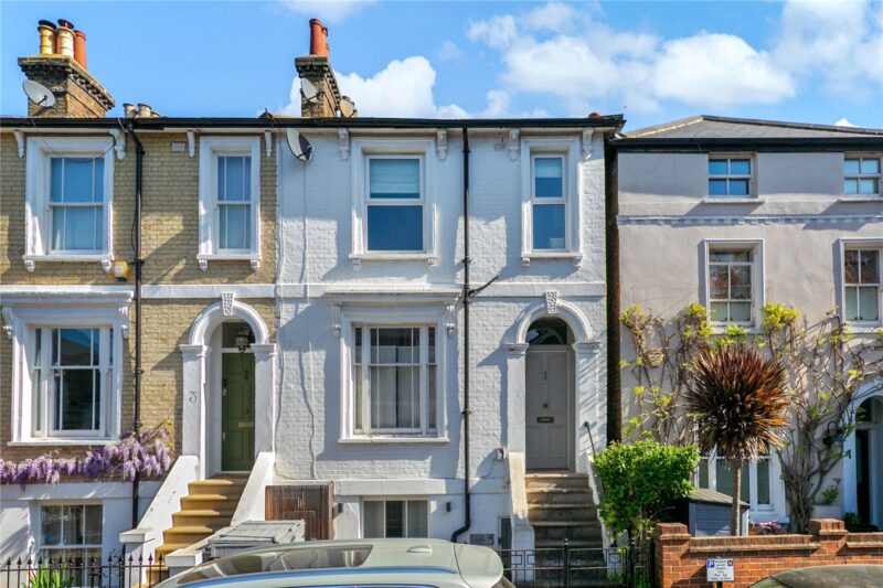 Shaftesbury Road, Richmond, TW9 2TD - Antony Roberts