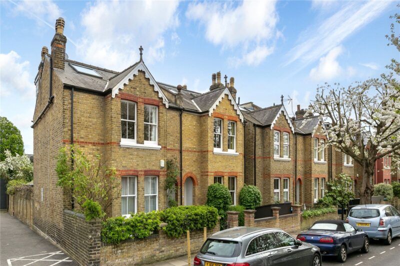 Broadway Avenue, St Margarets, TW1 1RH - Antony Roberts